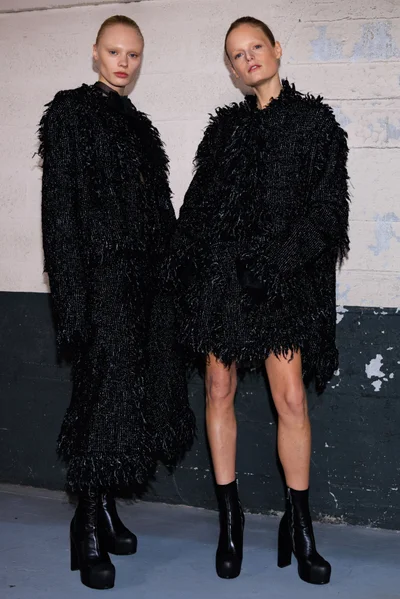 Look 3